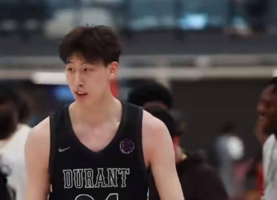 比杨瀚森更强！男篮新中锋选秀前景飙升，下一个中国NBA球员？